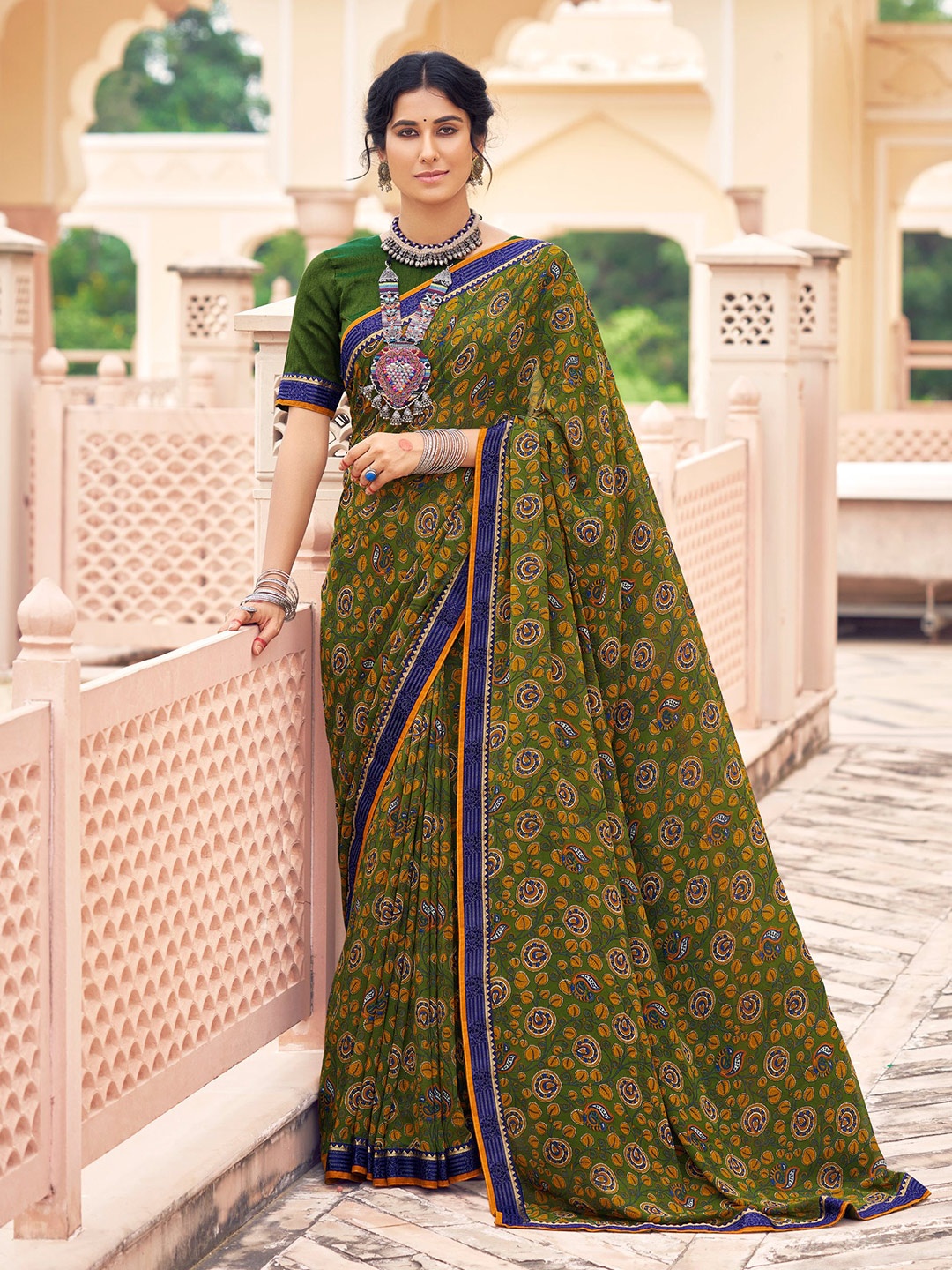 

DIVASTRI Ethnic Motif Printed Embellished Saree, Olive