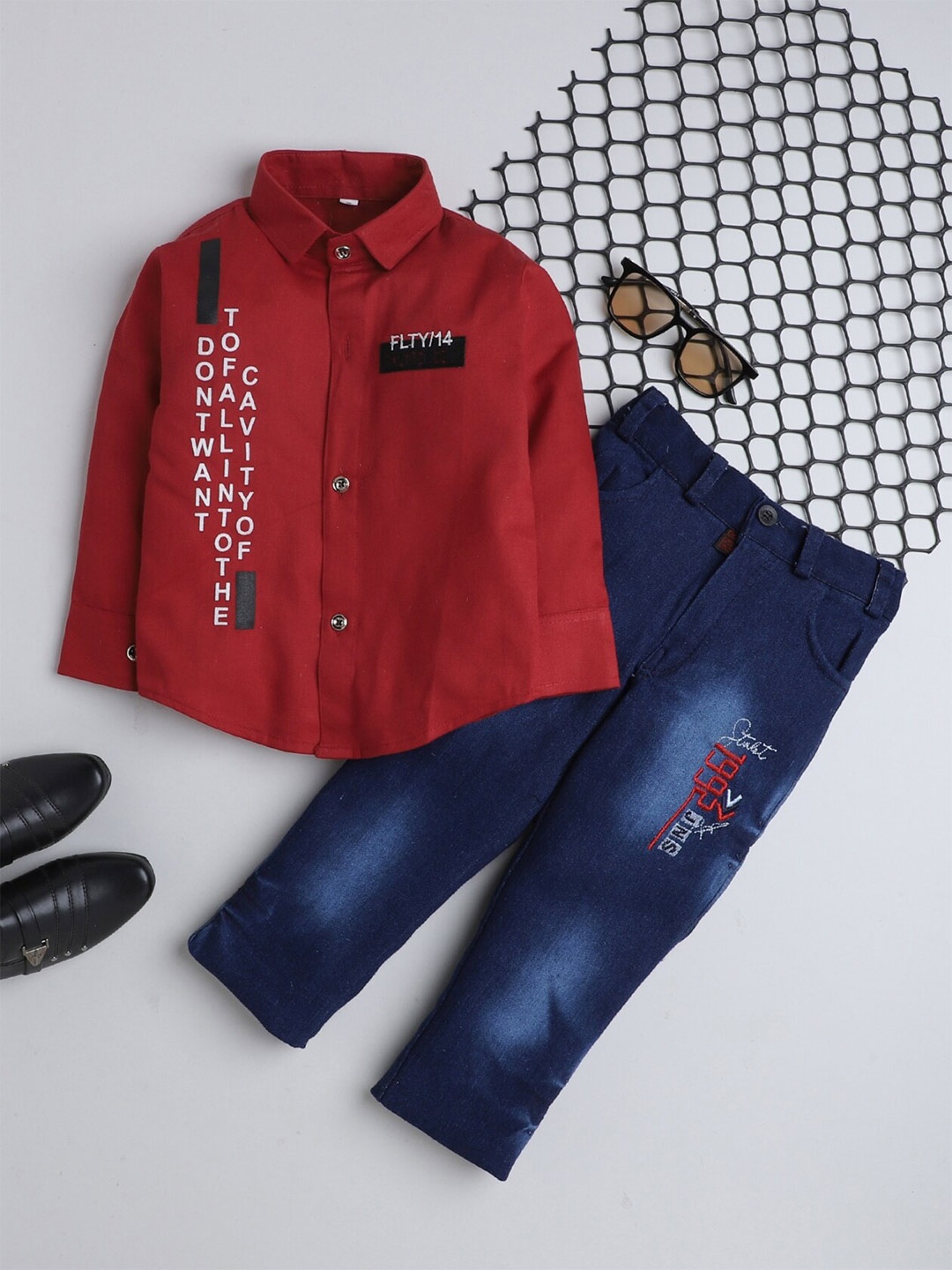 

FOURFOLDS Boys Printed Shirt with Trousers, Red