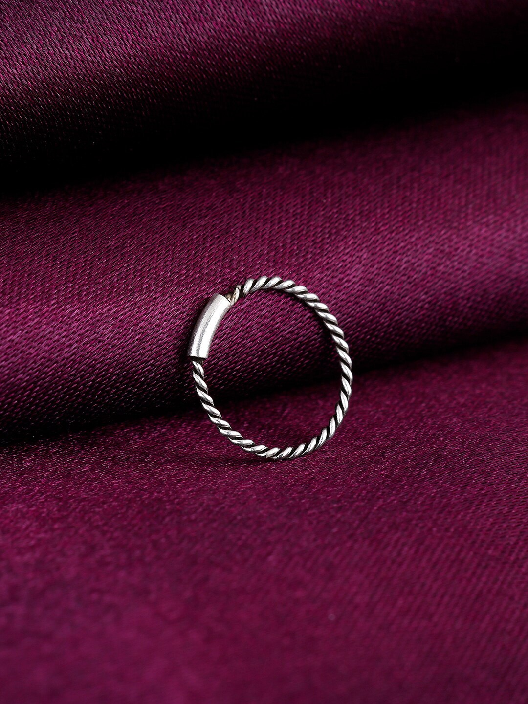 

GIVA Oxidised Silver-Plated Oxidised NoseRing
