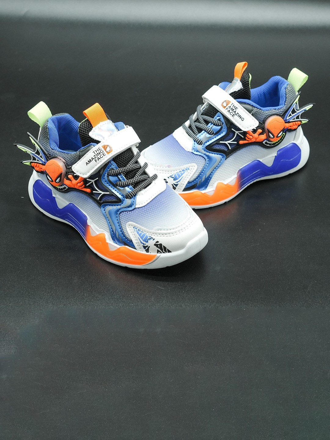 

FEETWELL SHOES Kids Spider-Man Colourblocked Sneakers, Blue