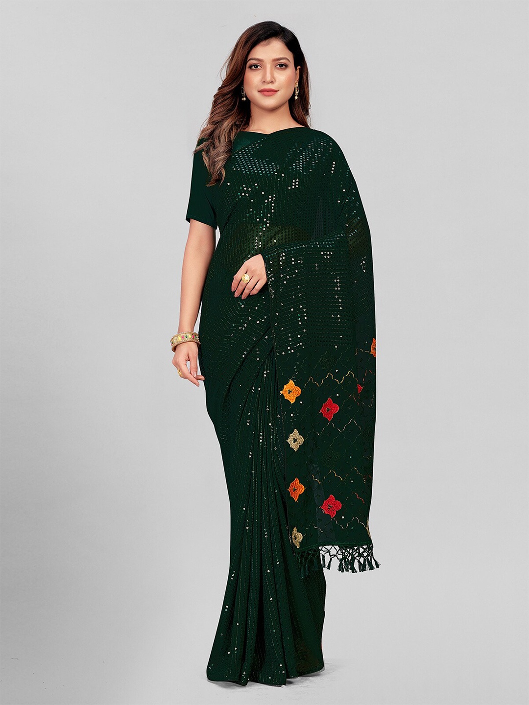 

KALINI Embellished Sequinned Pure Georgette Saree, Green