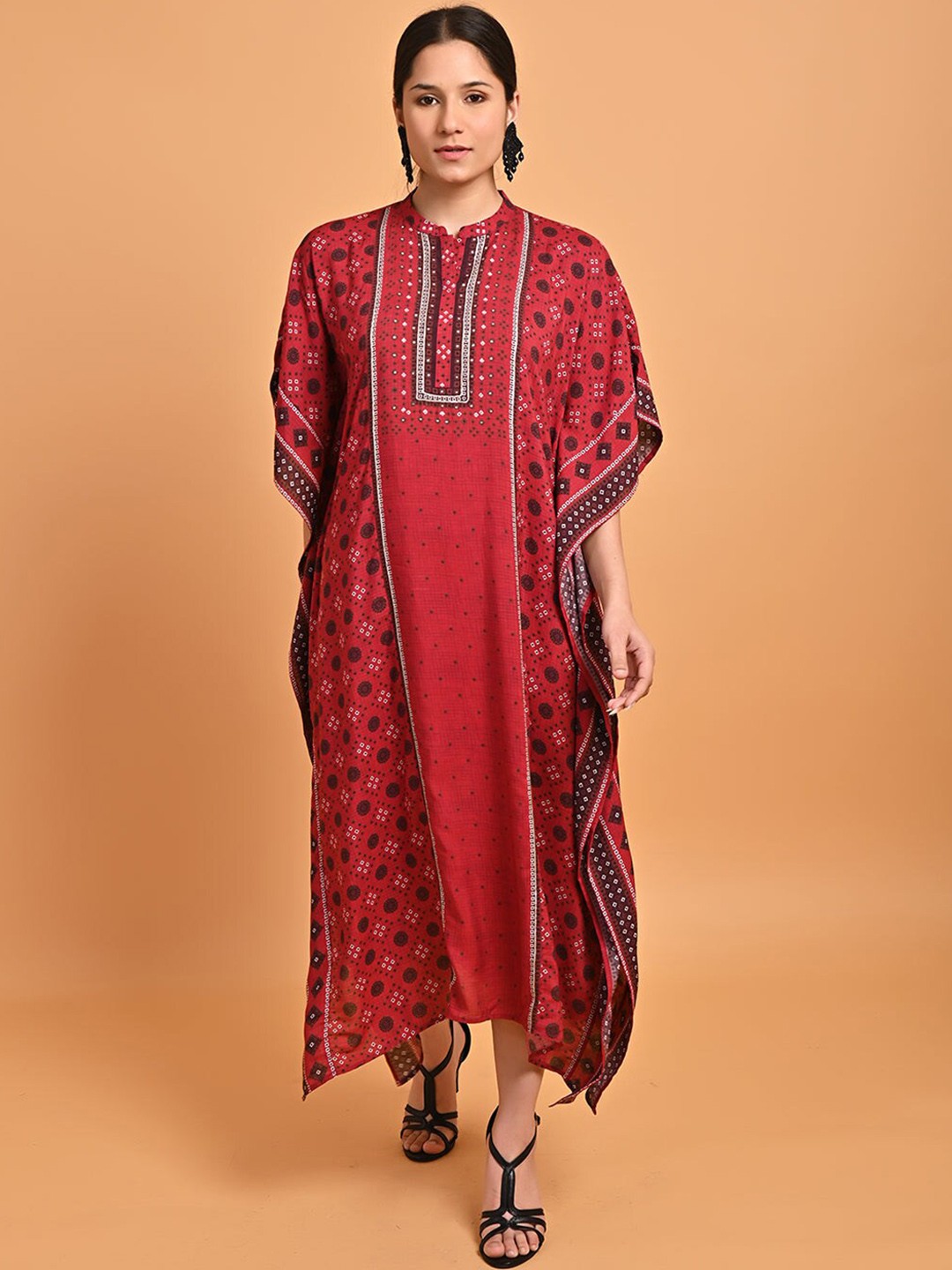 

Lakshita Bandhani Printed Mandarin Collar Kaftan Dress, Maroon