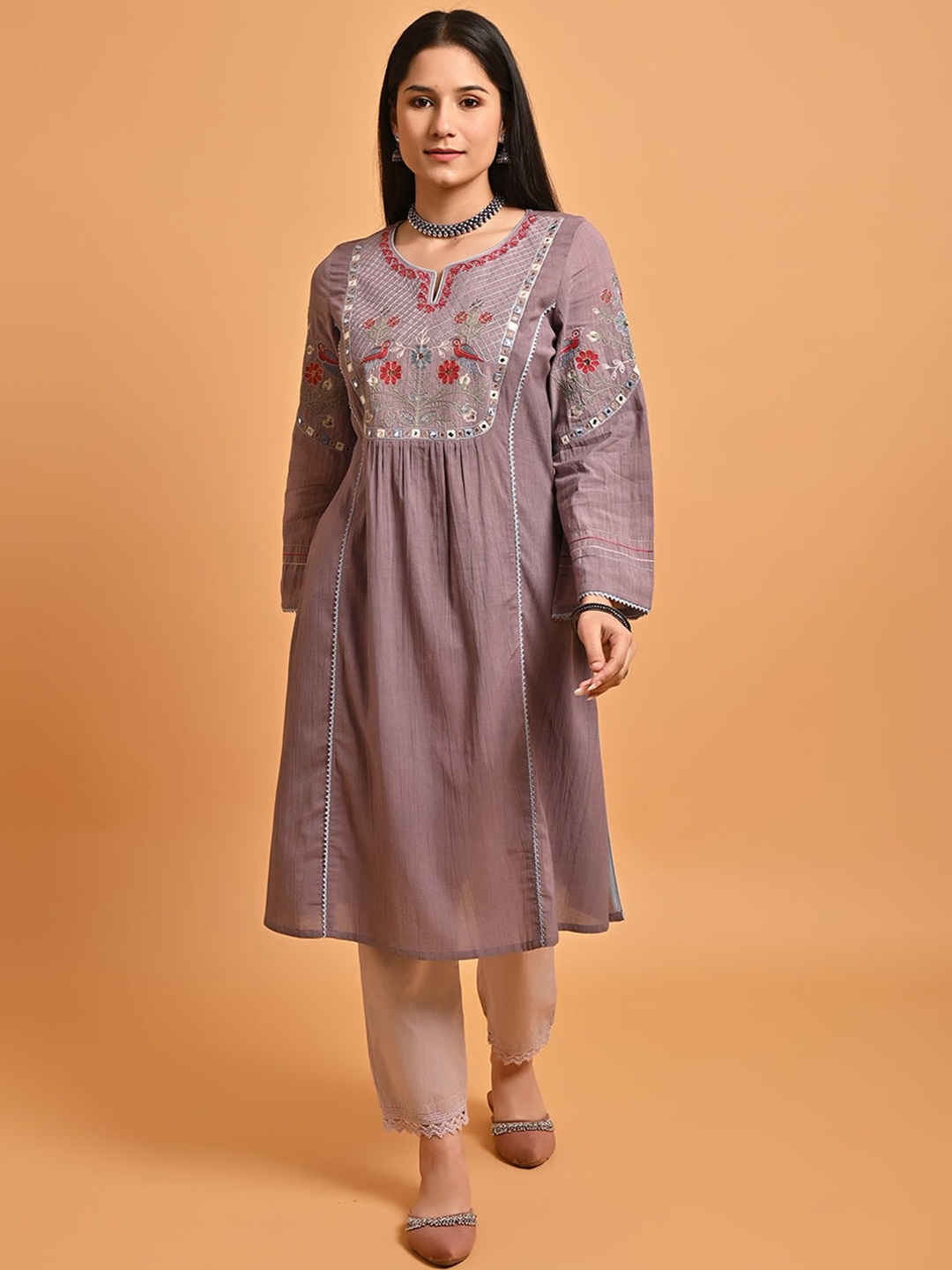 

Lakshita Floral Yoke Design Thread Work Kurta, Lavender