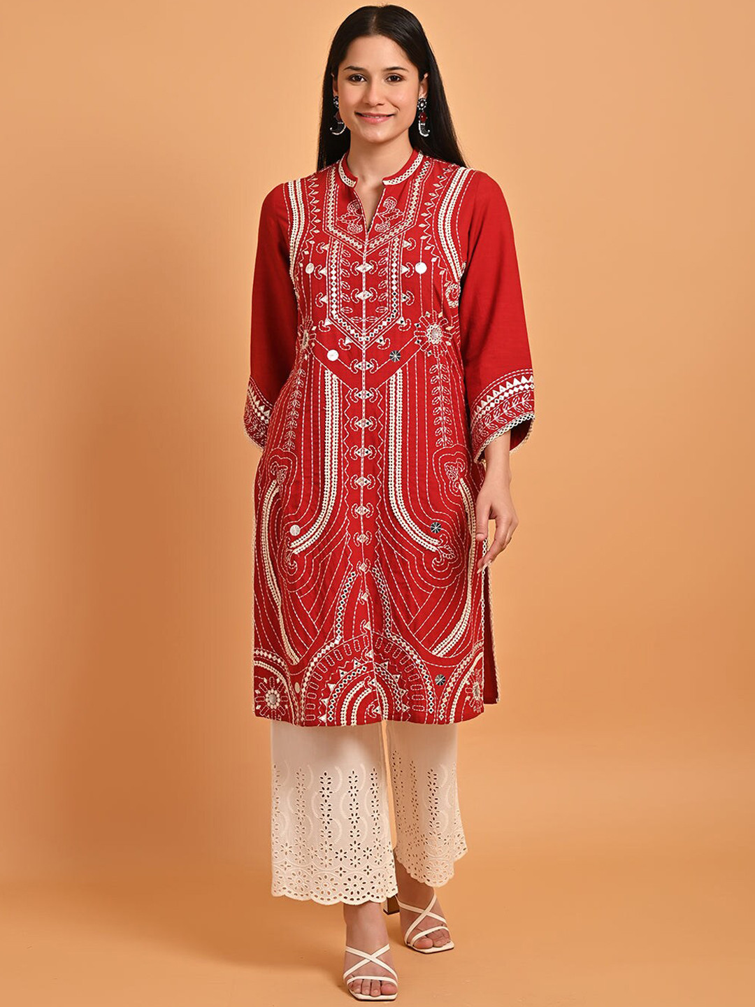 

Lakshita Ethnic Motifs Embroidered Mirror Work Kurta, Red