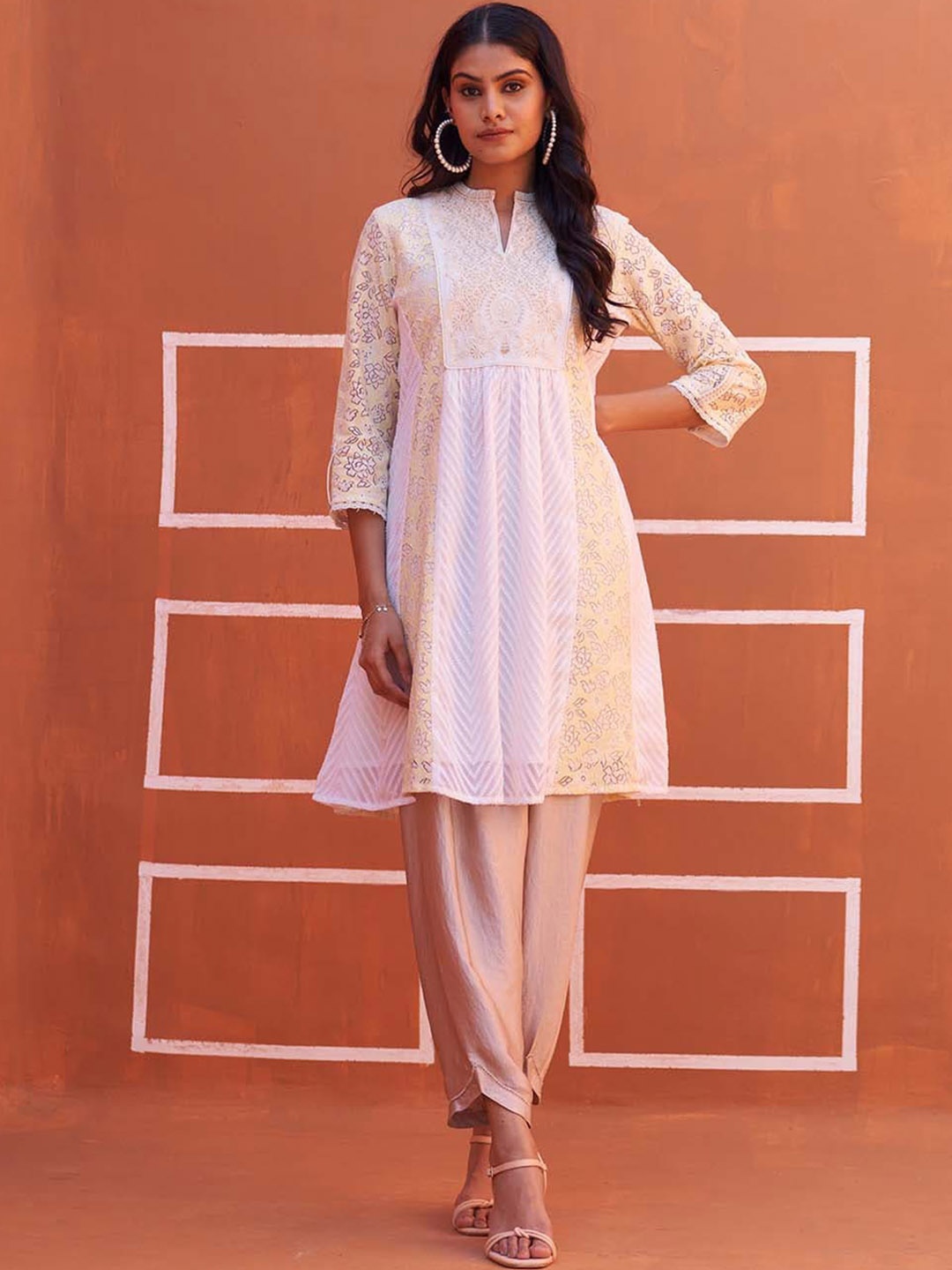 

Lakshita Mandarin Collar Floral Printed A-Line Kurta, White