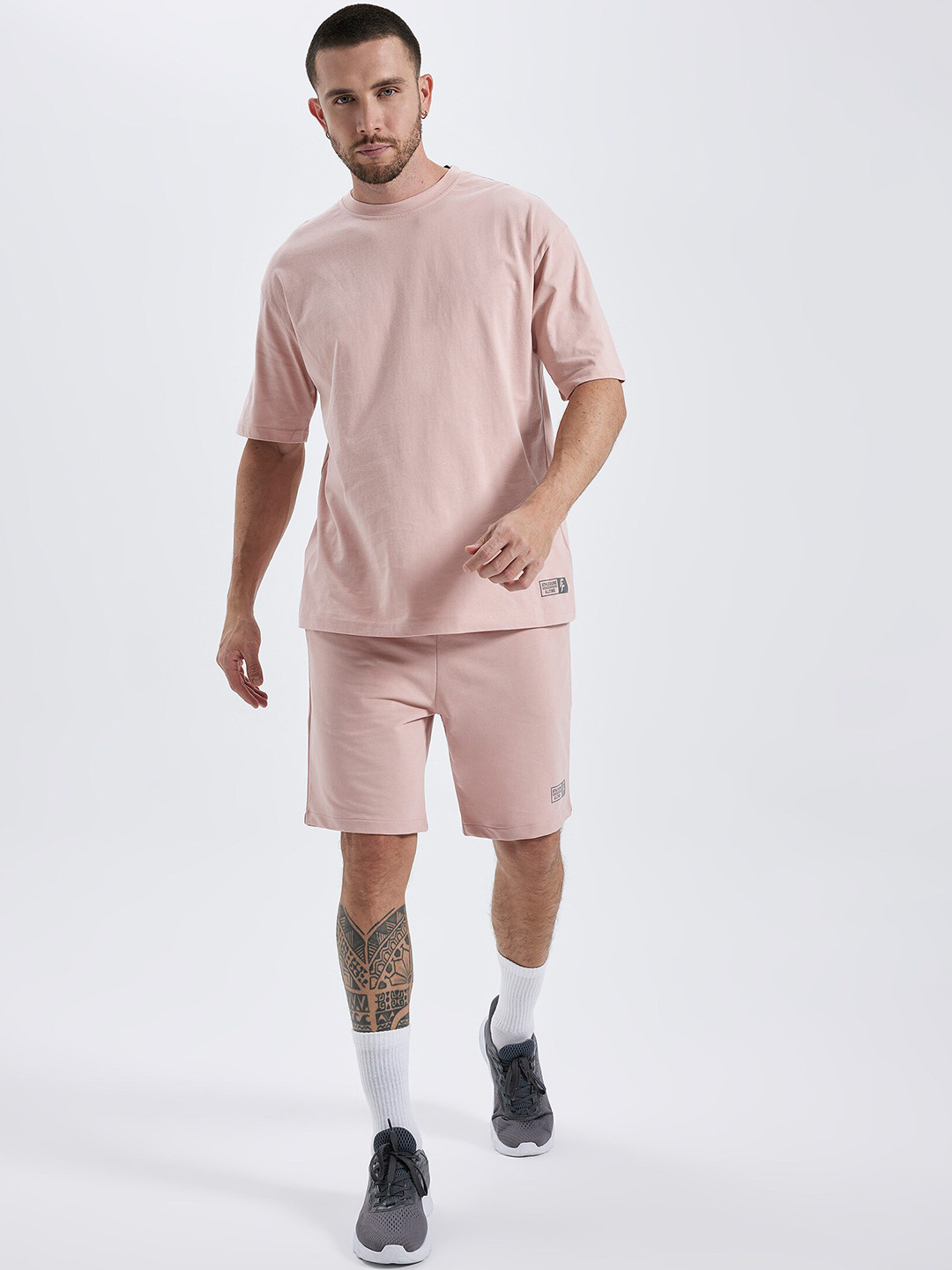 

DeFacto Men Mid Rise Shorts, Pink