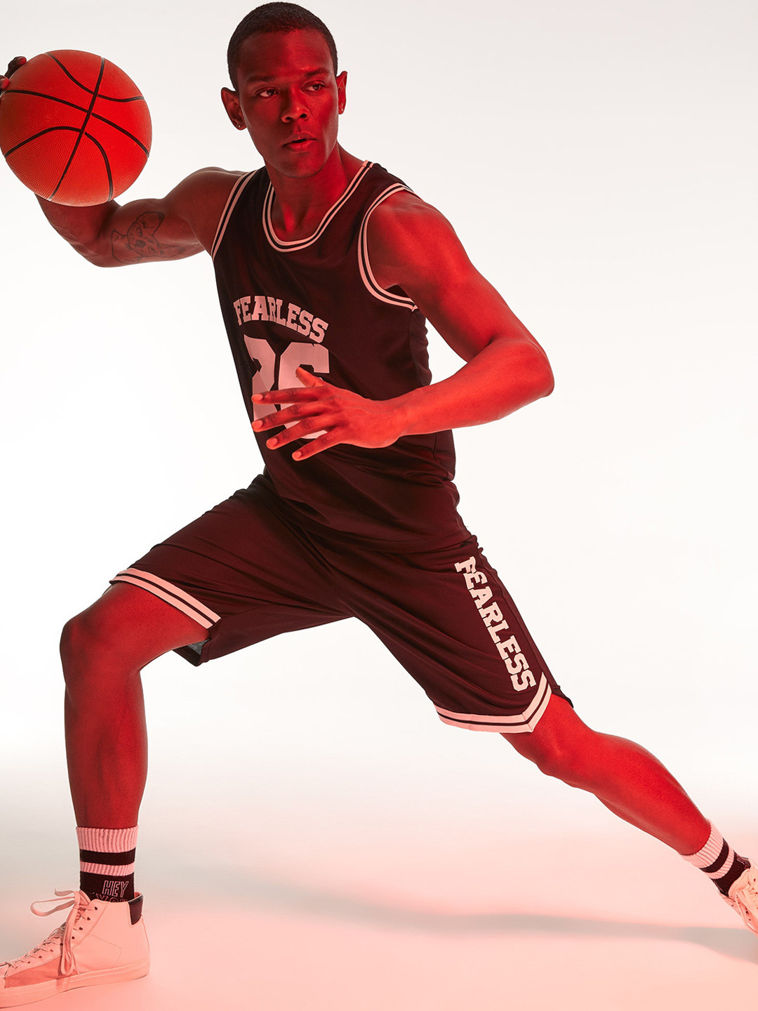 

DeFacto Men Typography Printed Mid-Rise Sports Shorts, Black