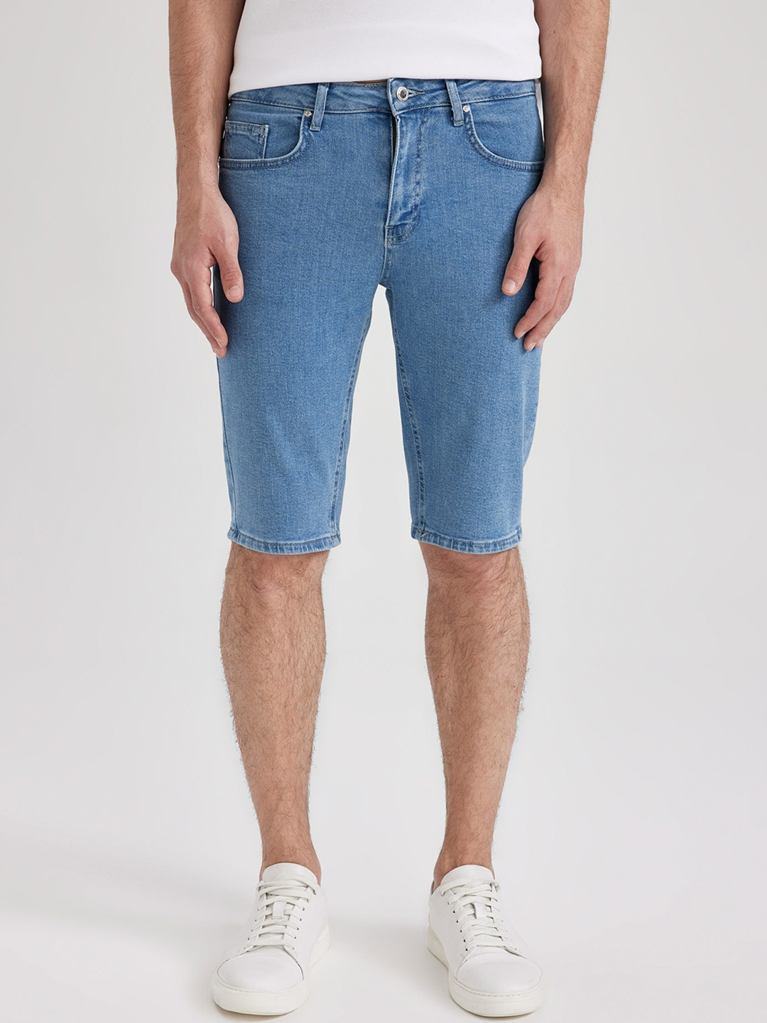 

DeFacto Men Mid Rise Denim Shorts, Blue