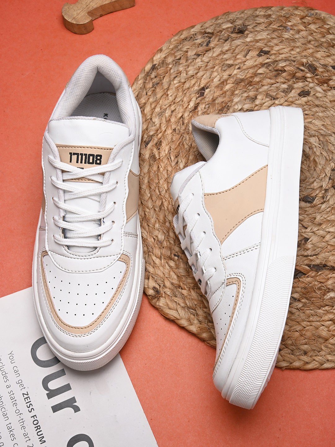 

Kook N Keech Men White & Beige Perforations Comfort Insole Basics Sneakers