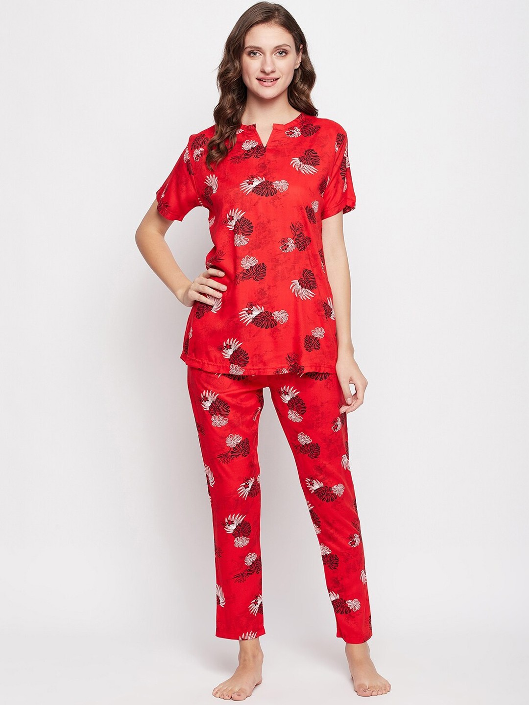 

FirstKrush Floral Printed Pure Cotton Night Suit, Red