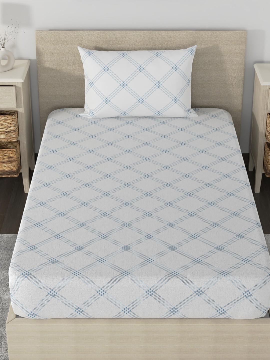 

Huesland Aspire White & Blue Printed 186 TC Cotton Single Bedsheet & Pillow Cover
