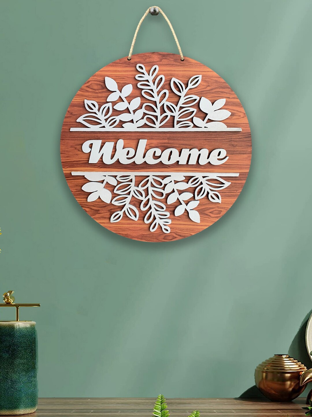 

Art Street Brown & White Welcome With Leaf Sign Round MDF Wooden Wall Decor