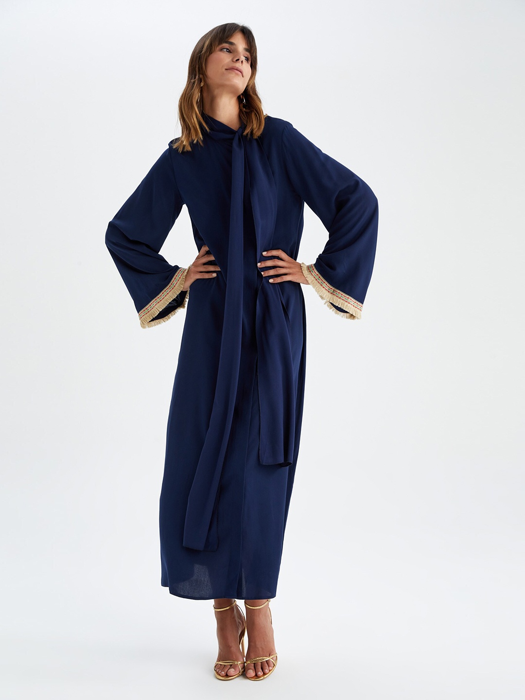 

DeFacto Flared Sleeves A-Line Maxi Dress, Navy blue