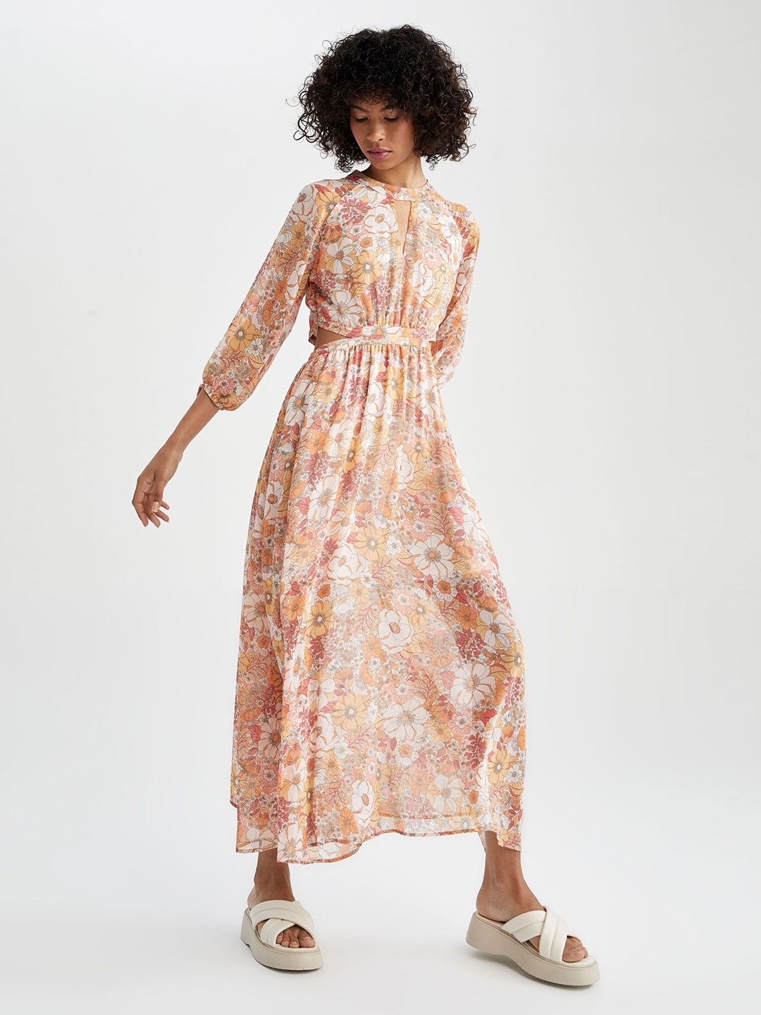 

DeFacto Floral Printed Cut-Out Fit & Flare Midi Dress, White