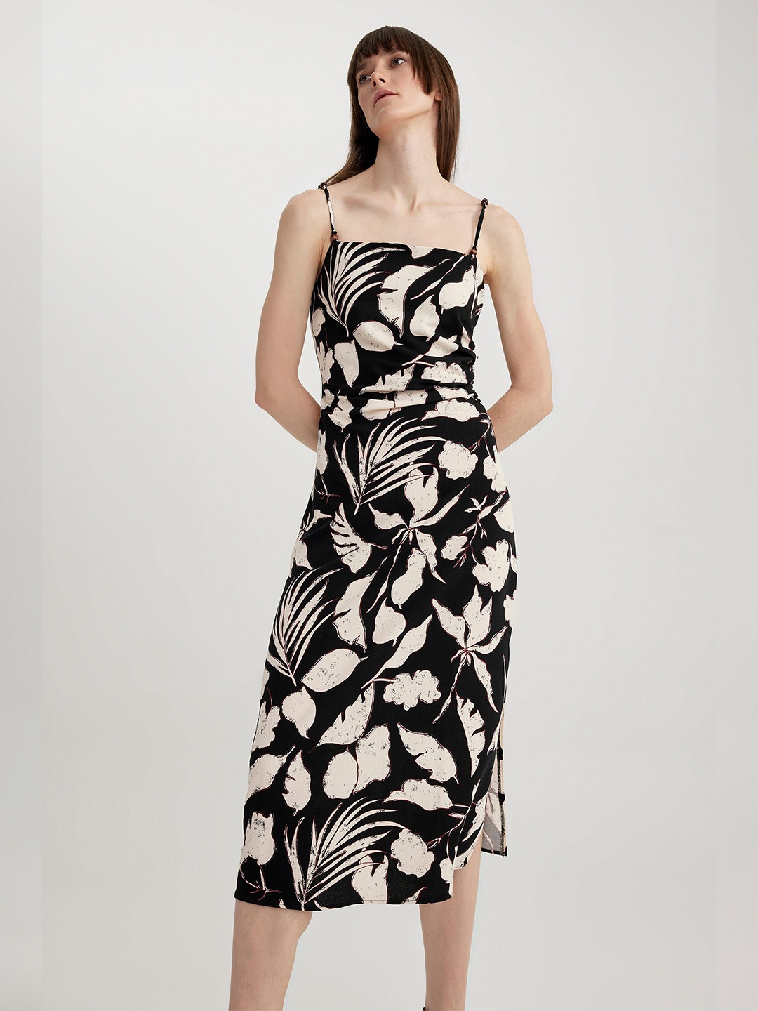 

DeFacto Floral Print Sheath Midi Dress, Black