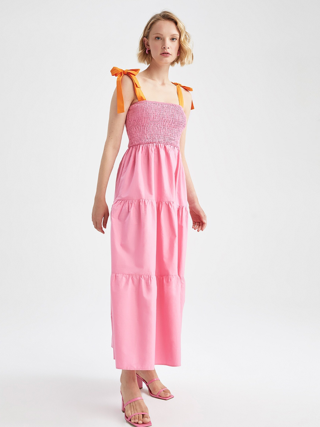 

DeFacto Shoulder Straps Smocked Maxi Dress, Pink