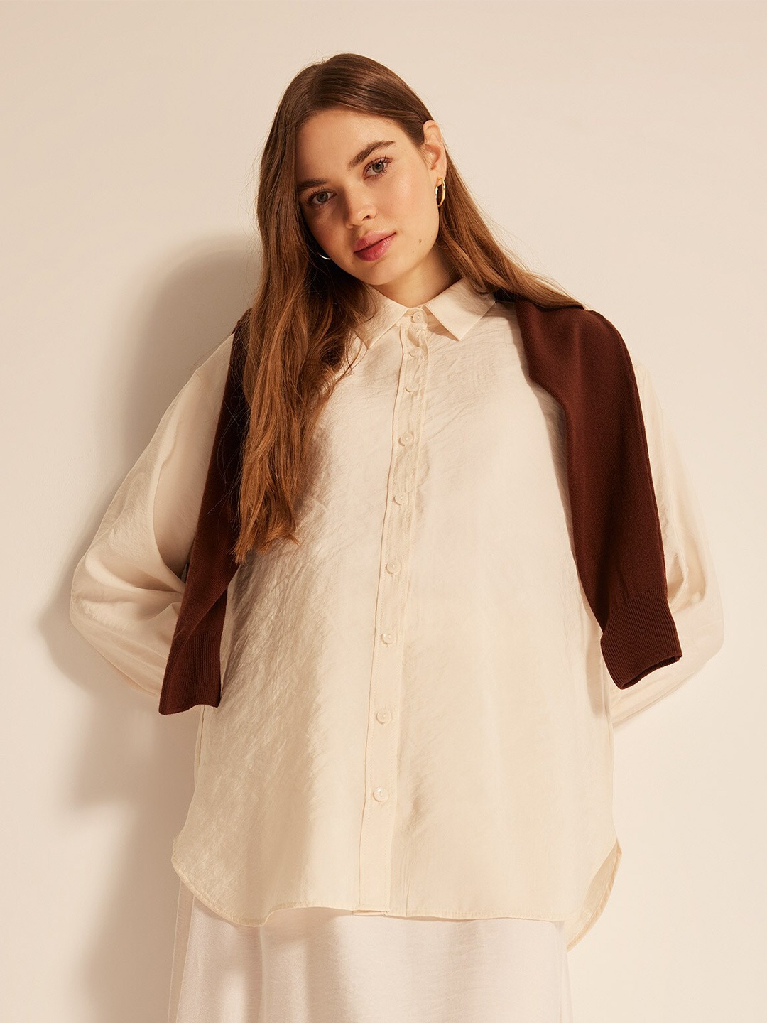 

DeFacto Spread Collar Opaque Casual Longline Shirt, Cream