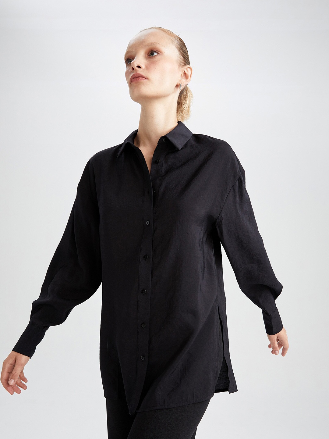 

DeFacto Spread Collar Opaque Casual Longline Shirt, Black