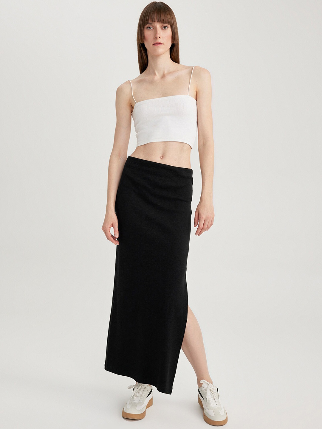 

DeFacto Mid Rise Maxi Straight Skirt, Black