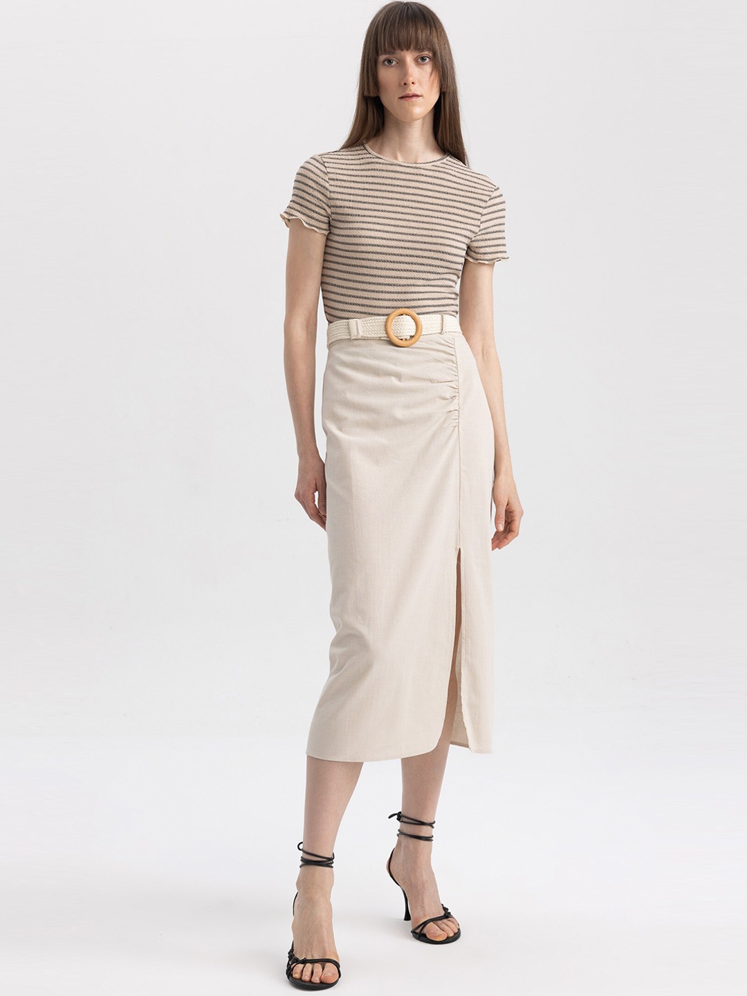 

DeFacto Midi-Length Pencil Skirt With Belt Detail, White