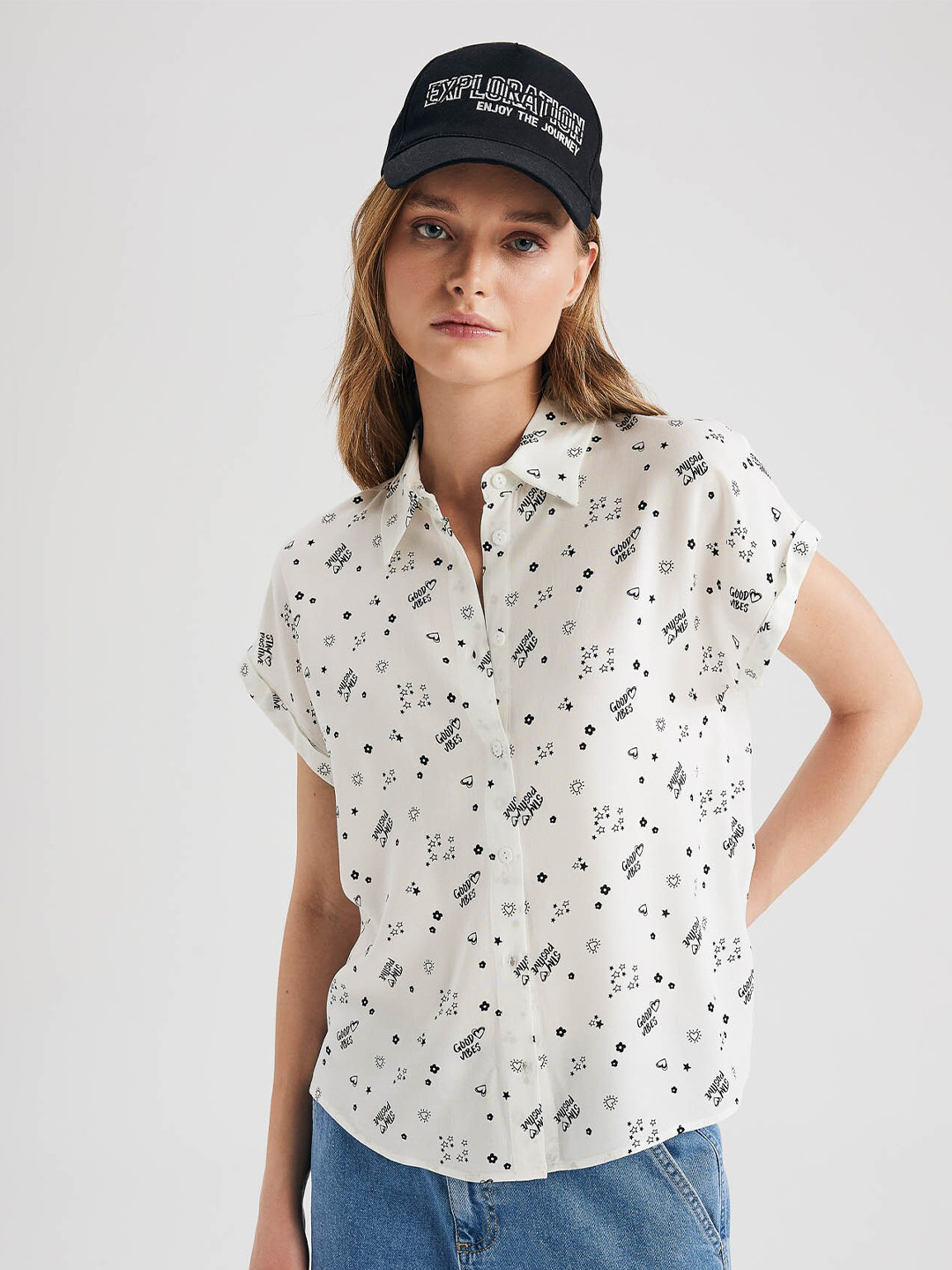 

DeFacto Typography Printed Extended Sleeves Casual Shirt, White