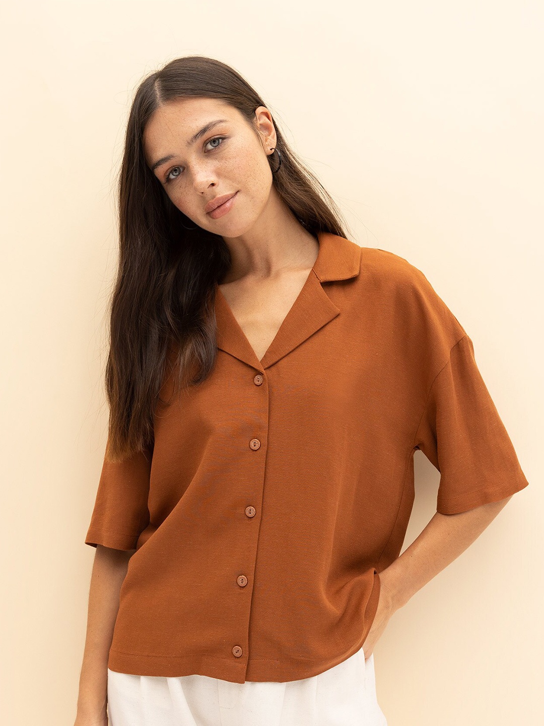 

DeFacto Lapel Collar Drop Shoulder Casual Shirt, Brown