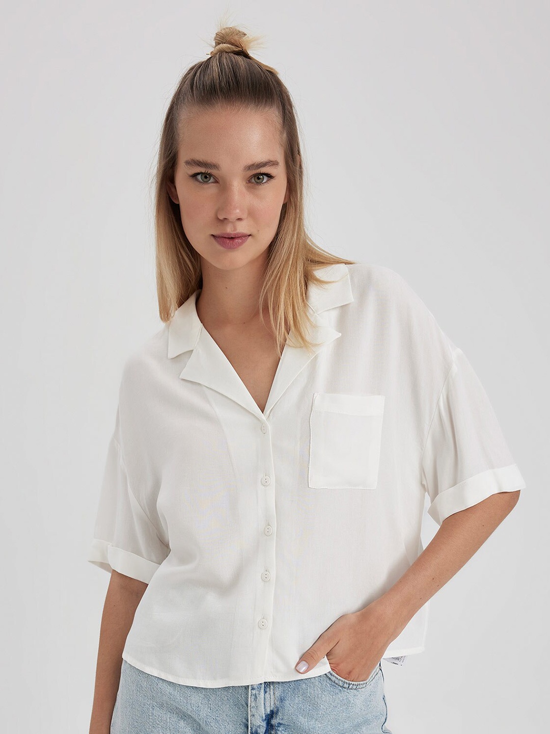 

DeFacto Opaque Cuban Collar Casual Shirt, White