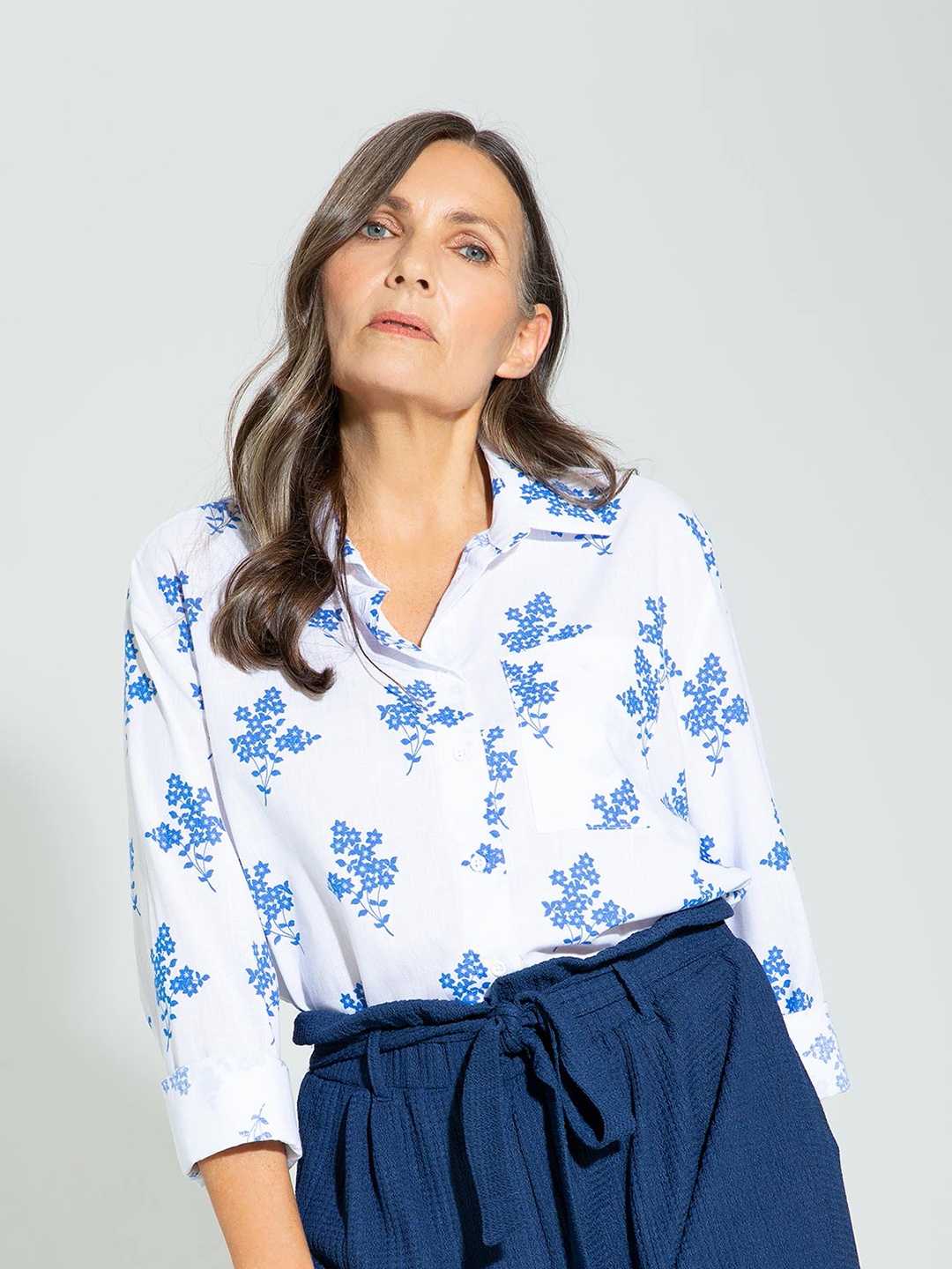 

DeFacto Women Floral Printed Comfort Cotton Casual Shirt, White