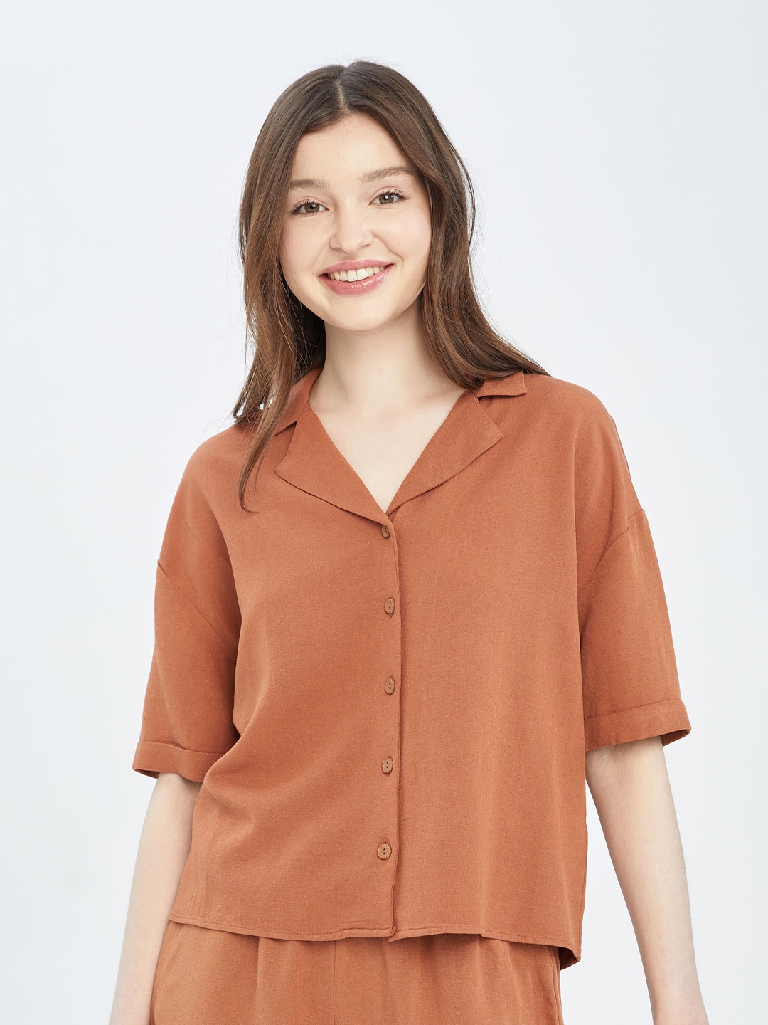 

DeFacto Opaque Cuban Collar Casual Shirt, Brown