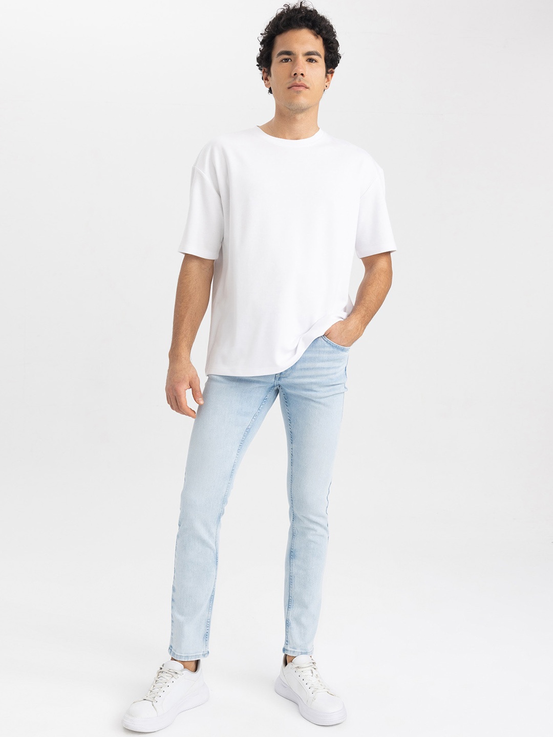 

DeFacto Men Heavy Fade Stretchable Jeans, Blue