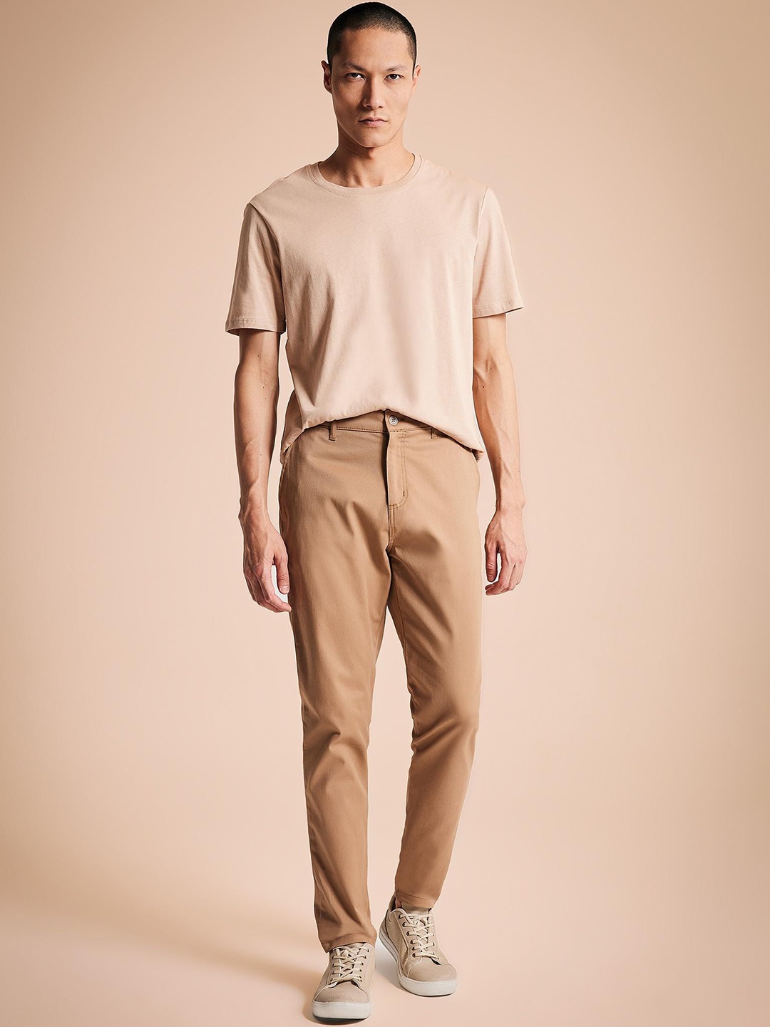 

DeFacto Men Mid-Rise Regular Fit Trousers, Brown