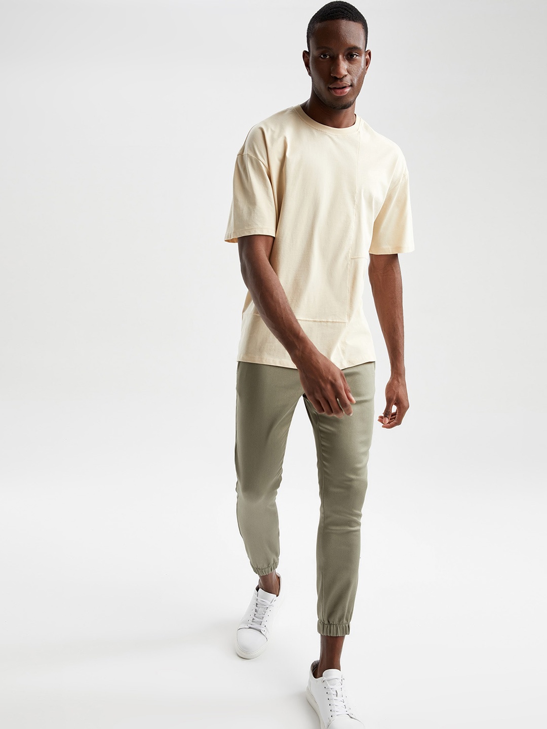 

DeFacto Men Mid-Rise Trousers, Olive