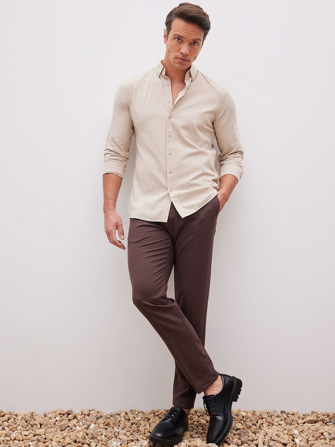 

DeFacto Men Mid Rise Chinos Trousers, Brown
