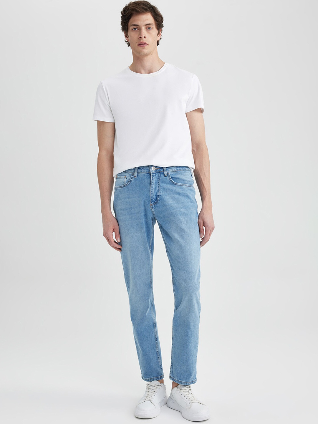 

DeFacto Men Regular Fit Mid Raise Jeans, Blue