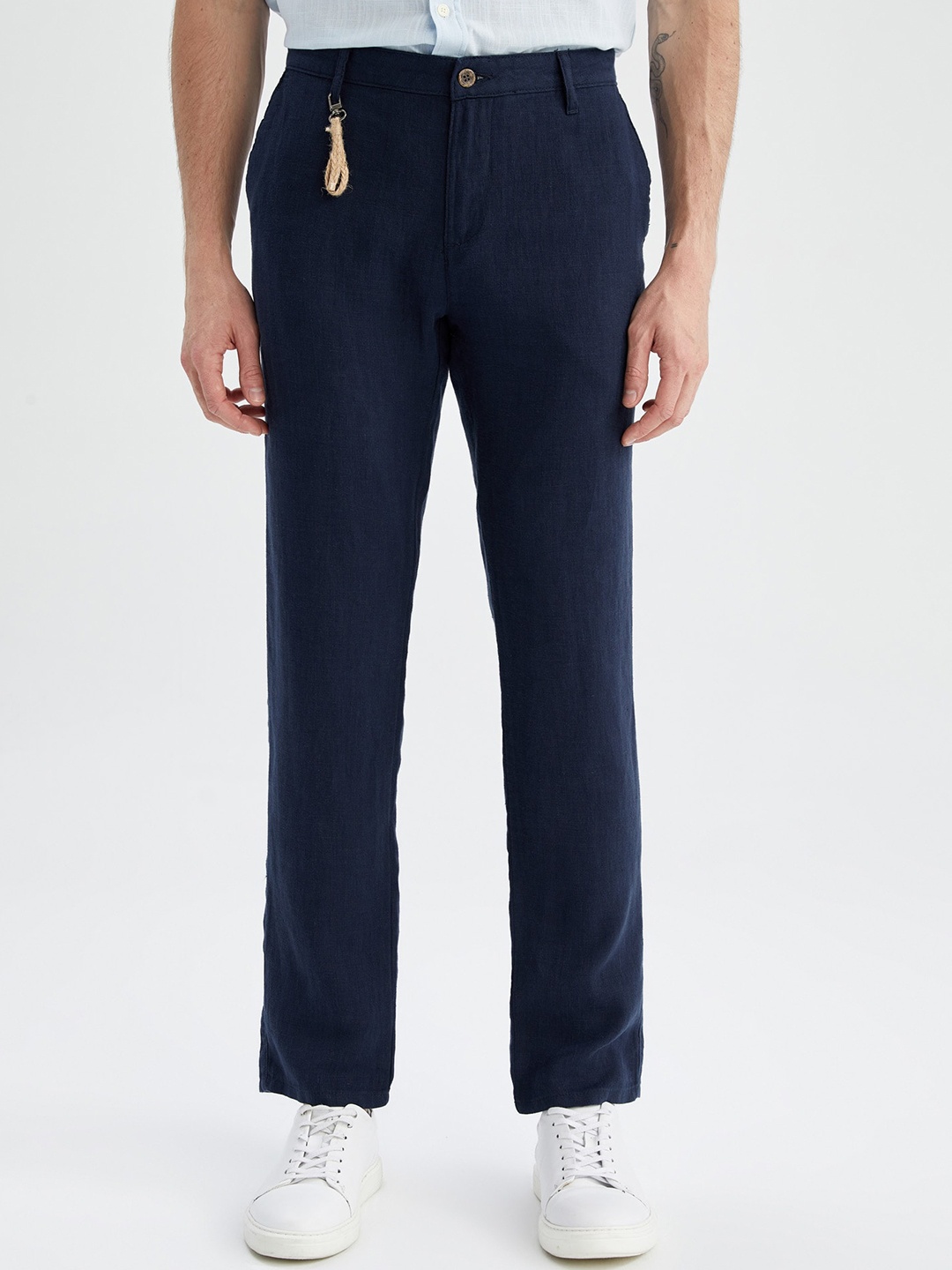 

DeFacto Men Mid Rise Pure Linen Trousers, Navy blue