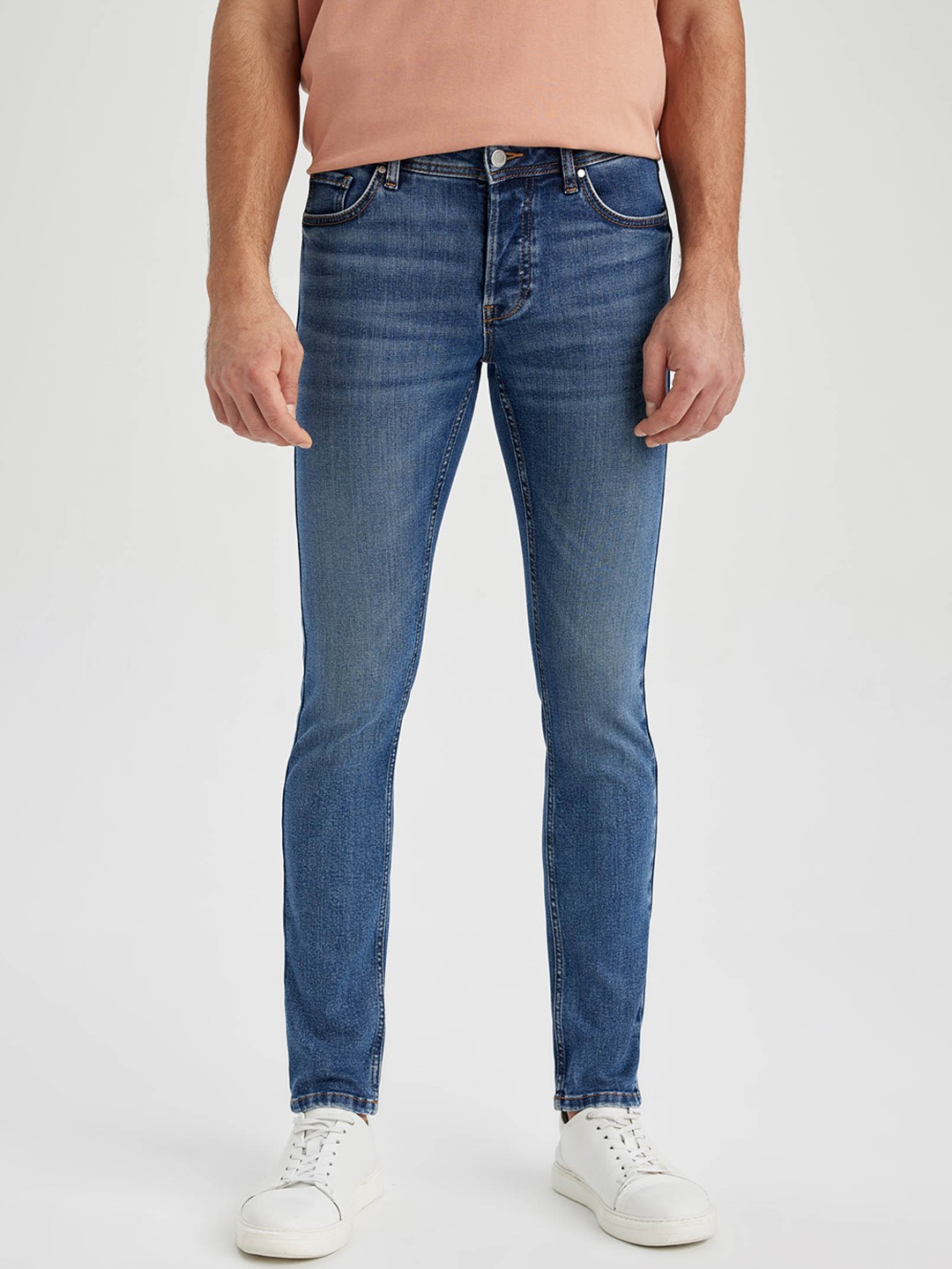 

DeFacto Men Mid-Rise Clean Look Skinny Fit Jeans, Blue