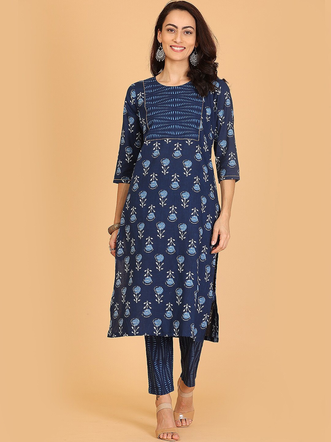

KAANCHIE NANGGIA Ethnic Motifs Printed Pure Cotton Kurta with Trousers, Blue