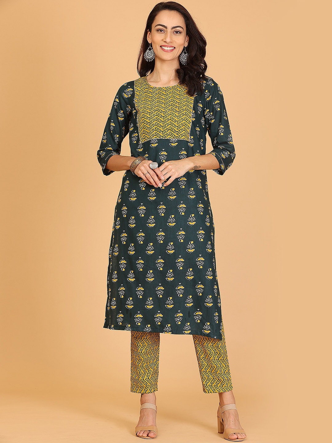 

KAANCHIE NANGGIA Ethnic Motifs Printed Regular Pure Cotton Kurta With Trousers, Green