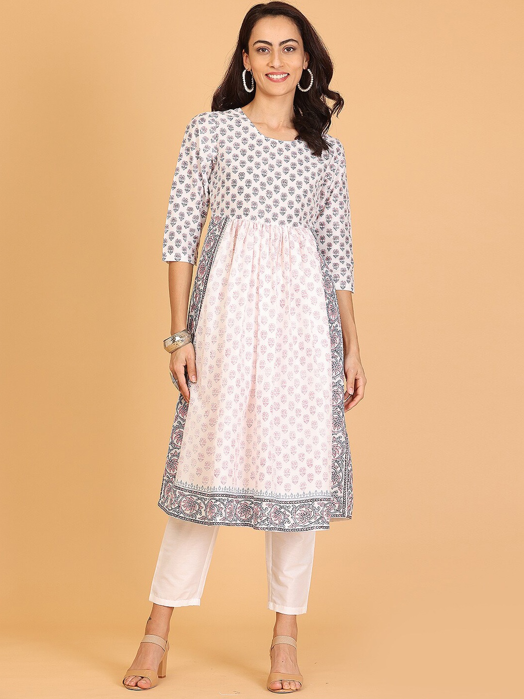 

KAANCHIE NANGGIA Floral Printed A-Line Pure Cotton Kurta With Trousers, White