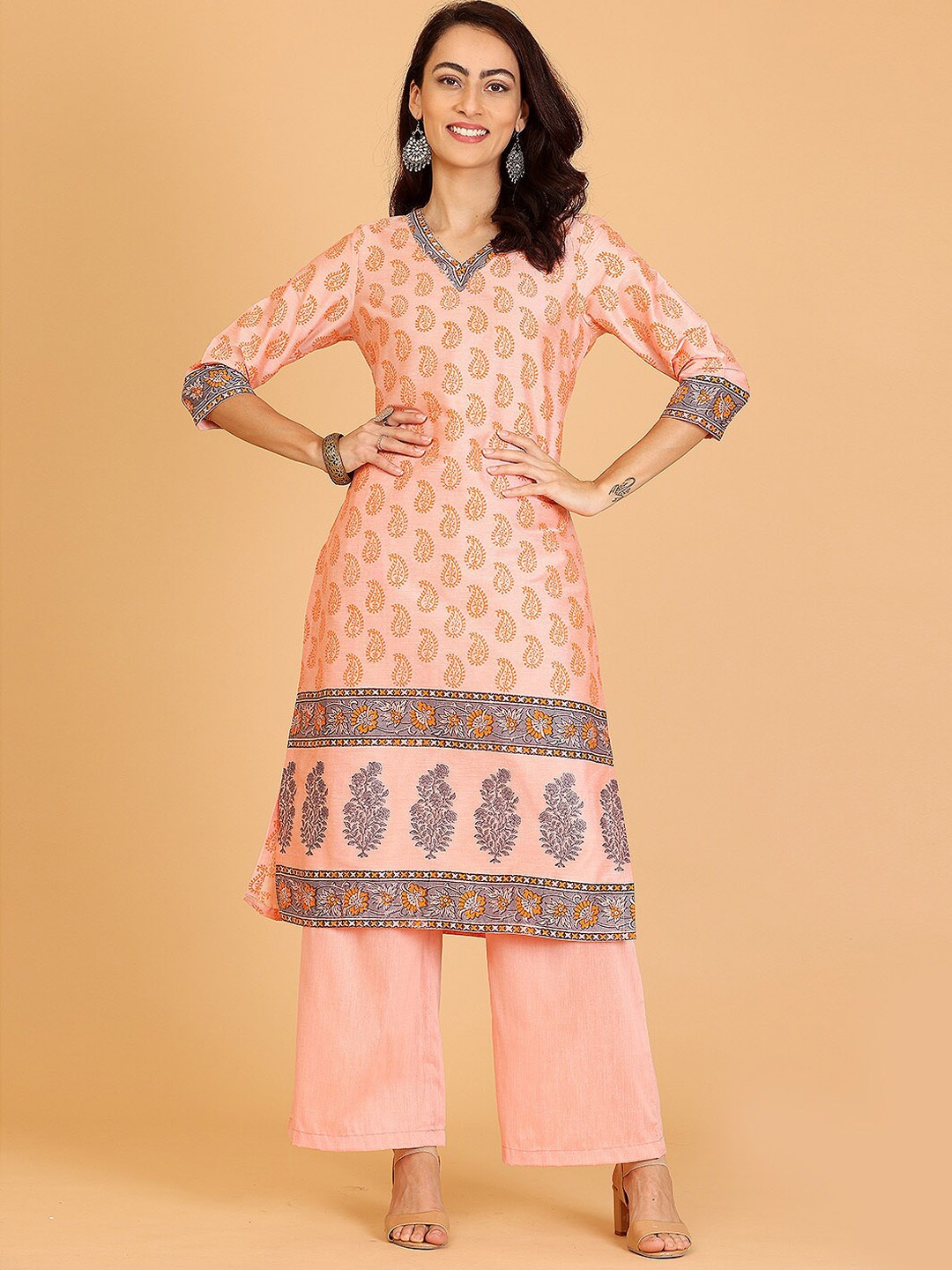 

KAANCHIE NANGGIA Ethic Motifs Printed Regular Kurta With Palazzos, Peach