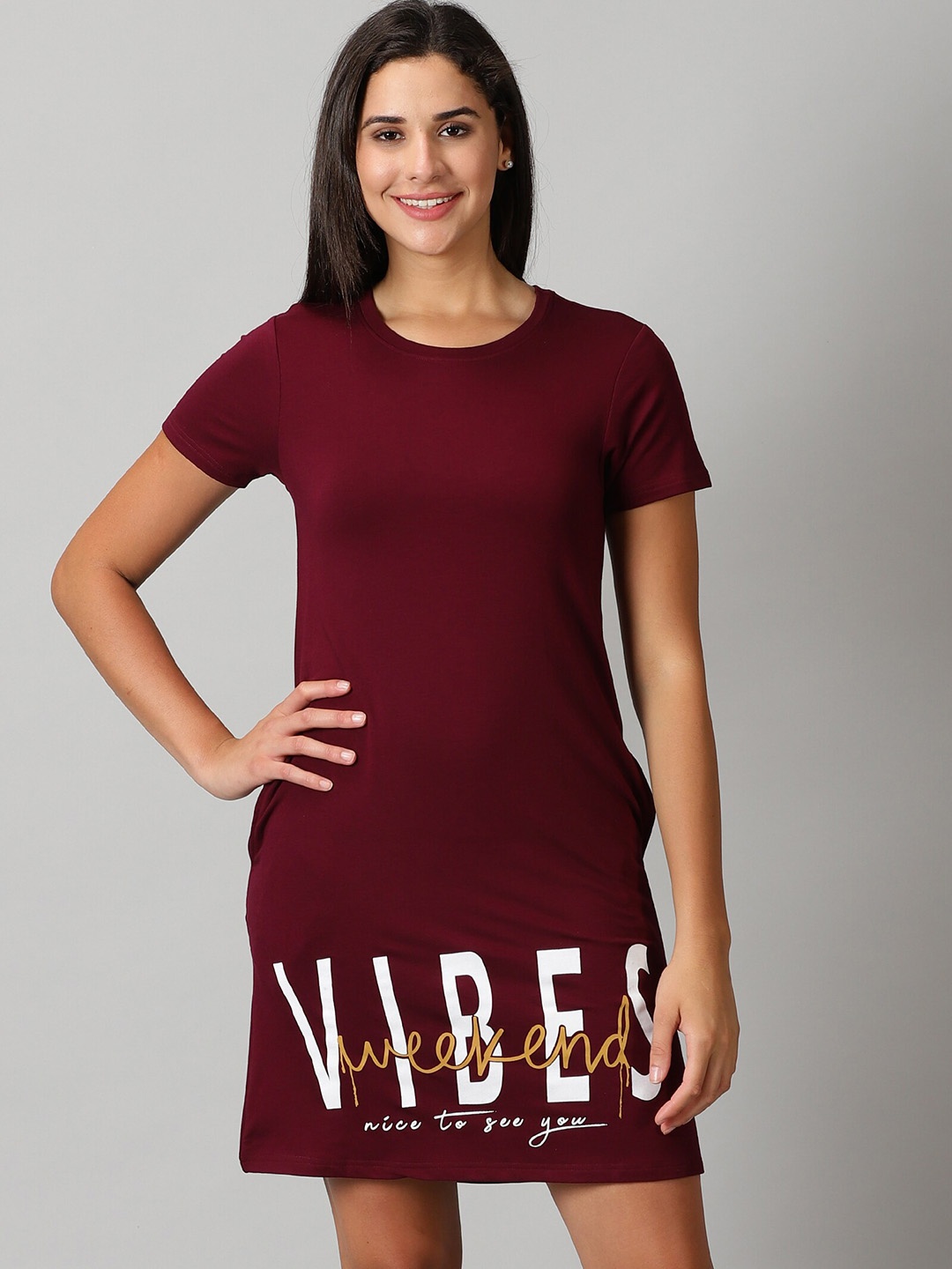 

BEVERLY BLUES Typography Printed Pure Cotton Nightdress, Maroon