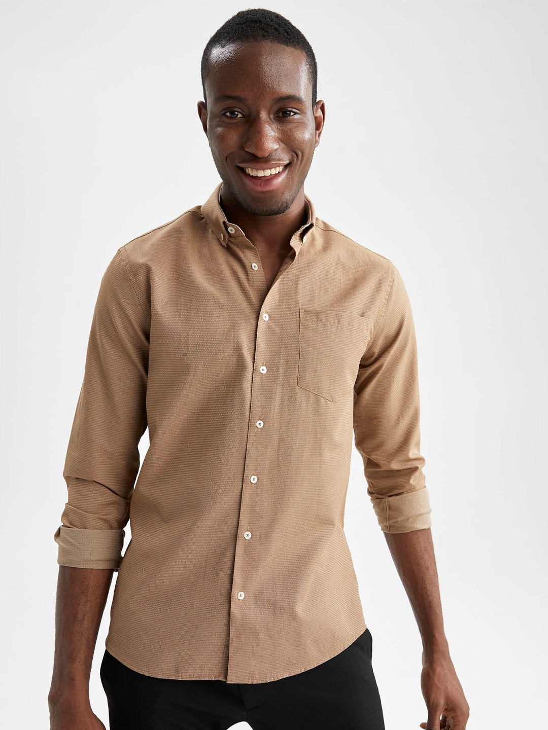 

DeFacto Spread Collar Opaque Casual Shirt, Brown