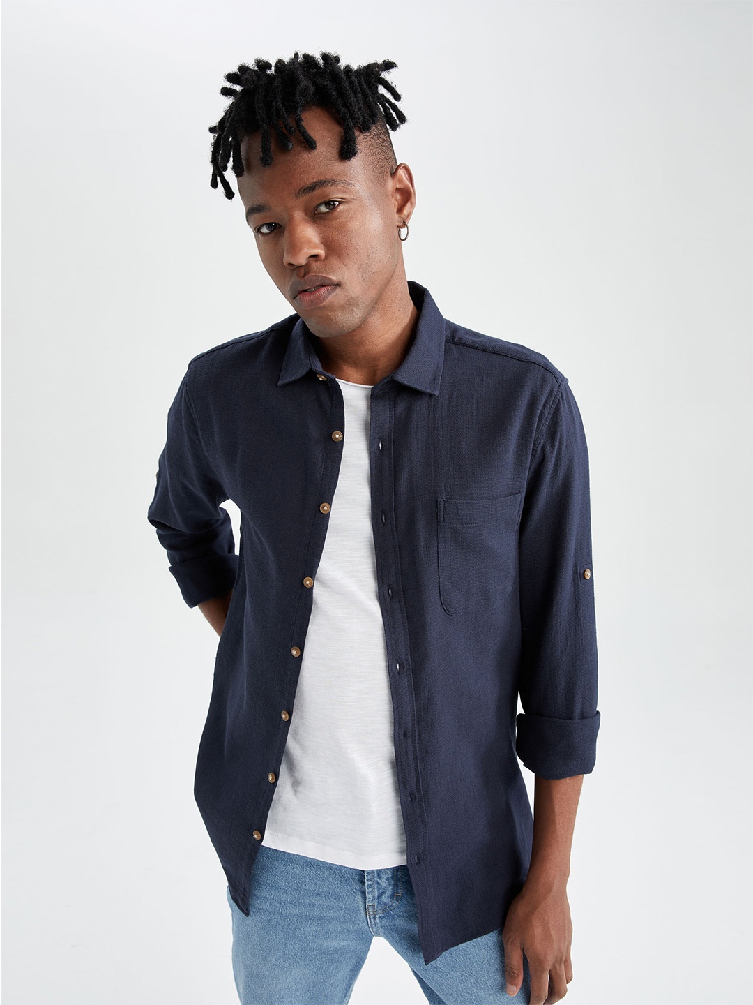 

DeFacto Men Regular Fit Comfort Casual Shirt, Navy blue