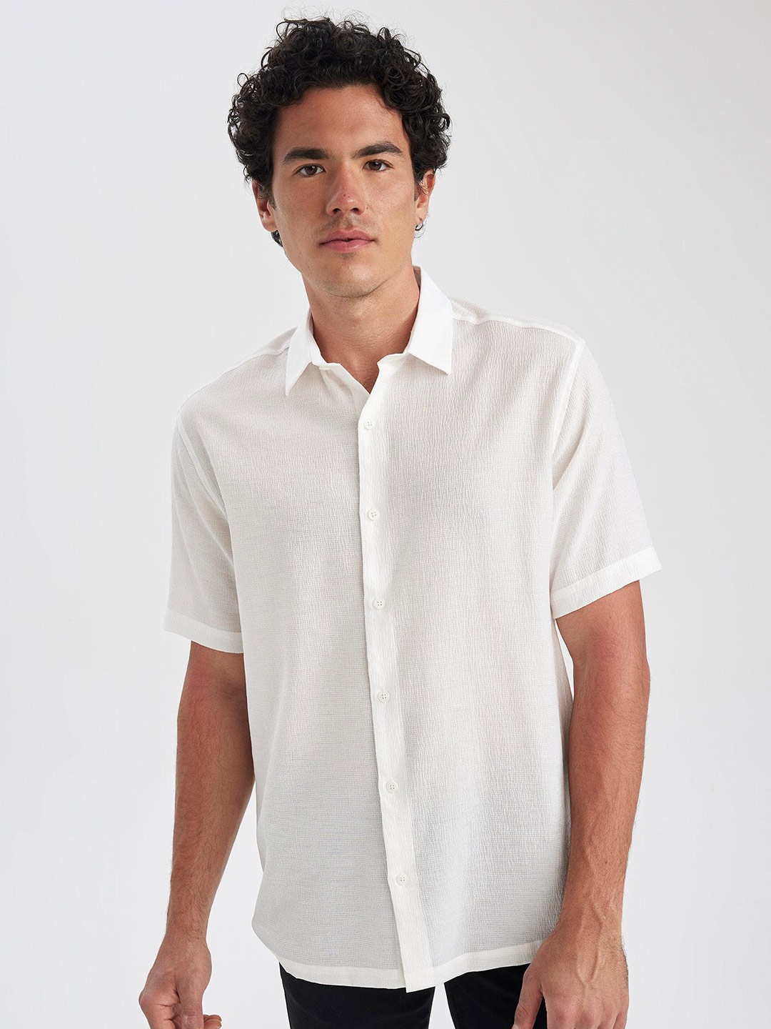 

DeFacto Regular Cotton Shirt, White