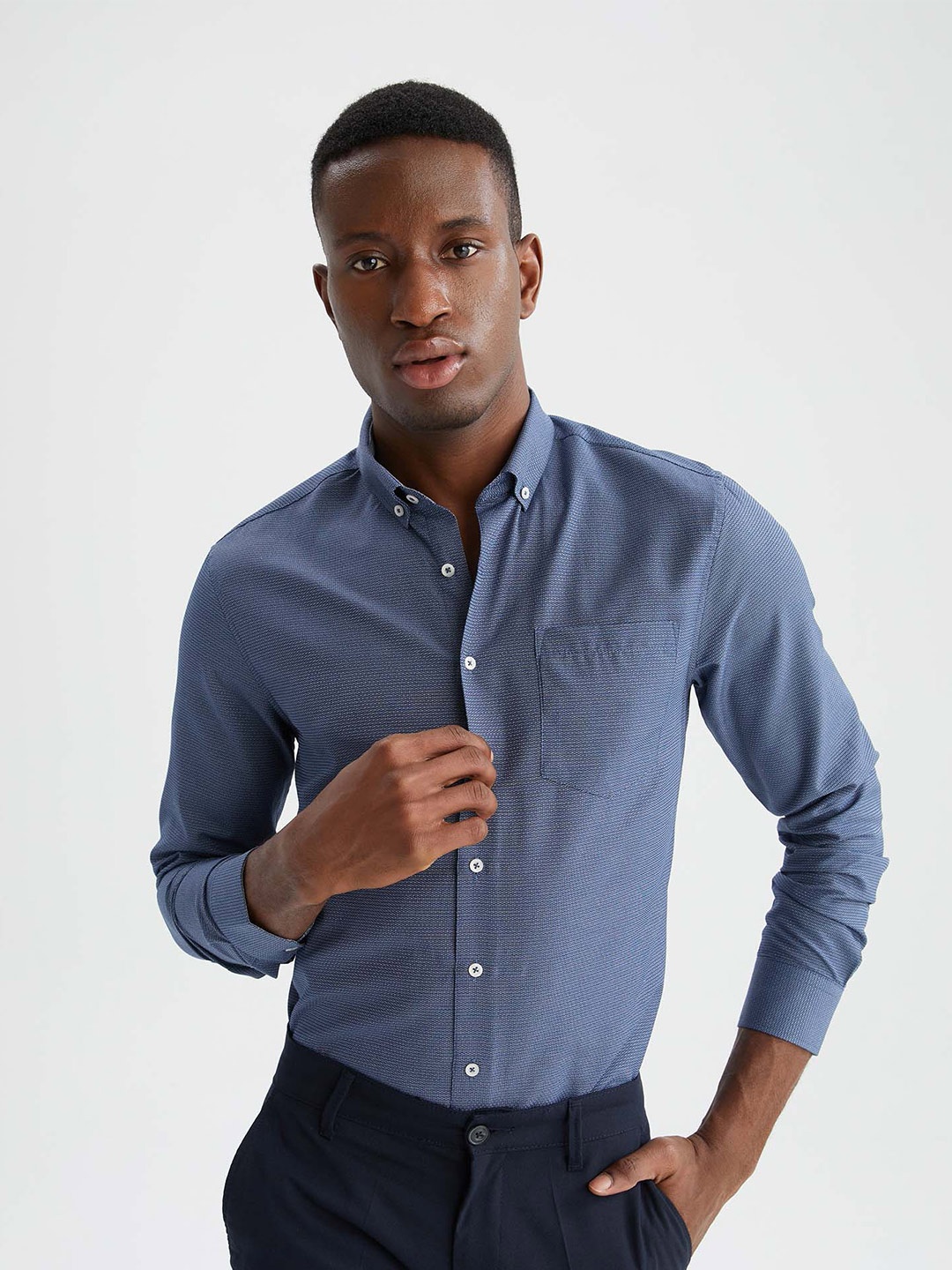 

DeFacto Men Textured Formal Shirt, Blue