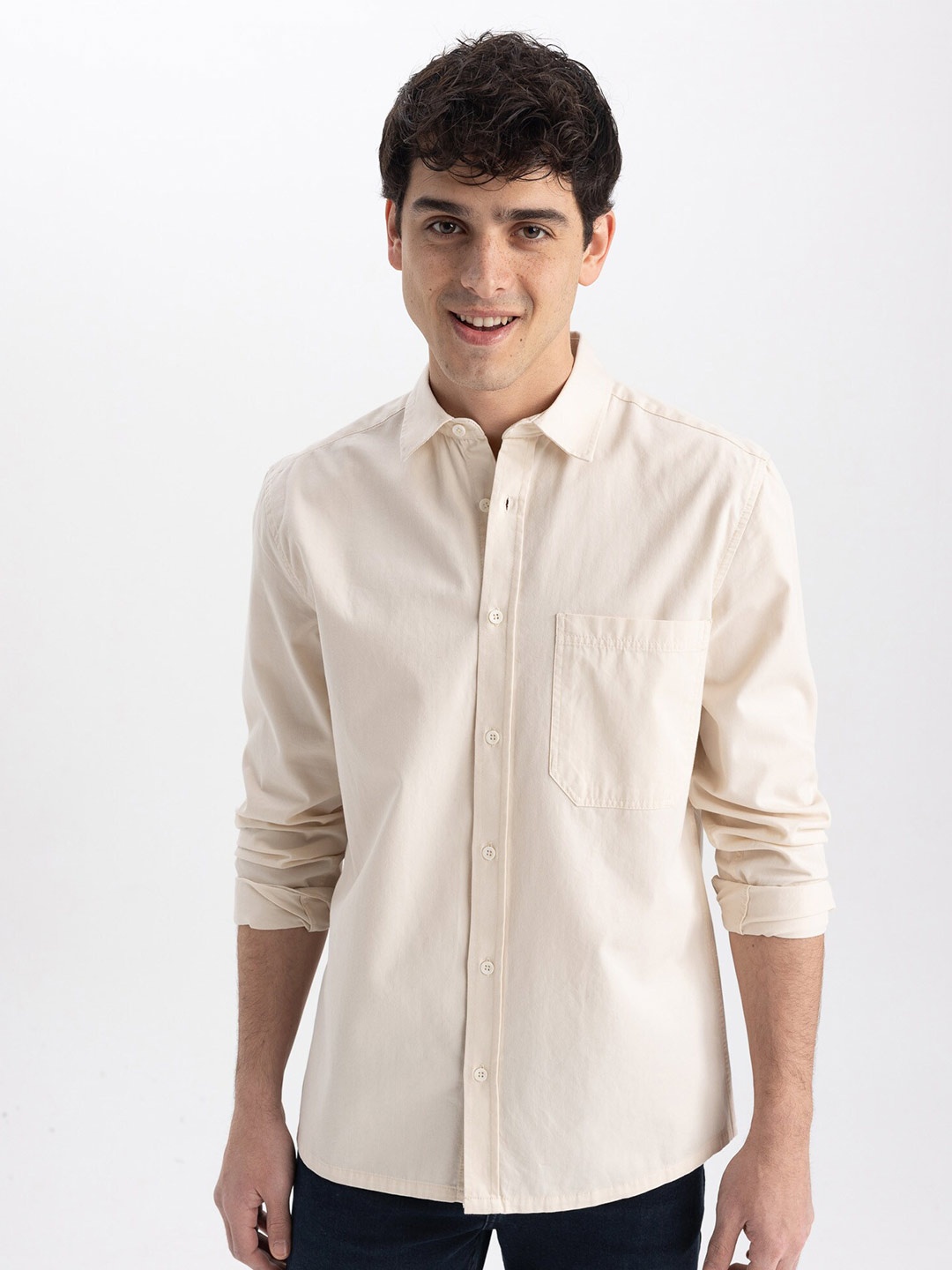 

DeFacto Spread Collar Pure Cotton Casual Shirt, Off white