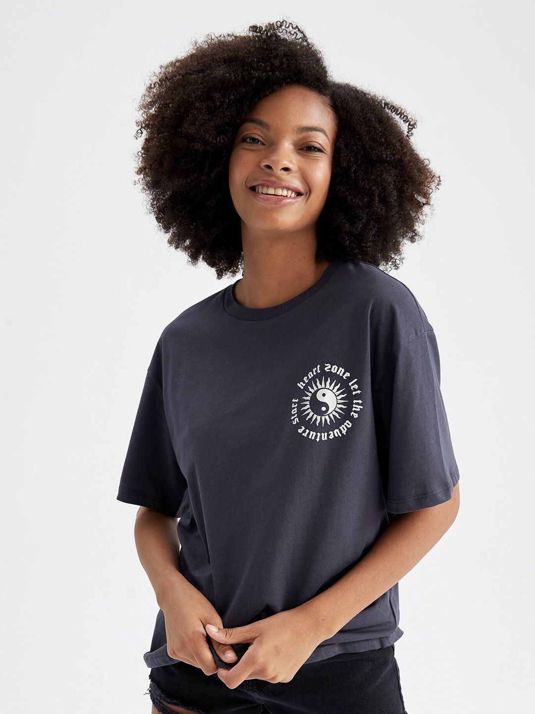 

DeFacto Graphic Printed Cotton T-shirt, Charcoal