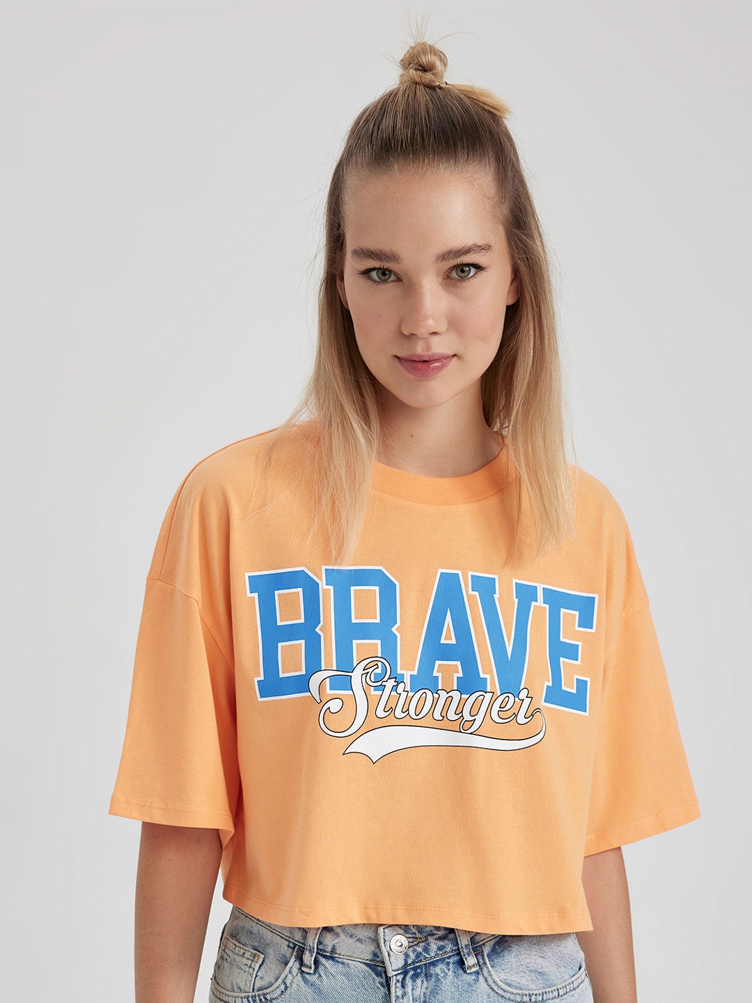 

DeFacto Typography Printed Cotton Crop T-shirt, Orange
