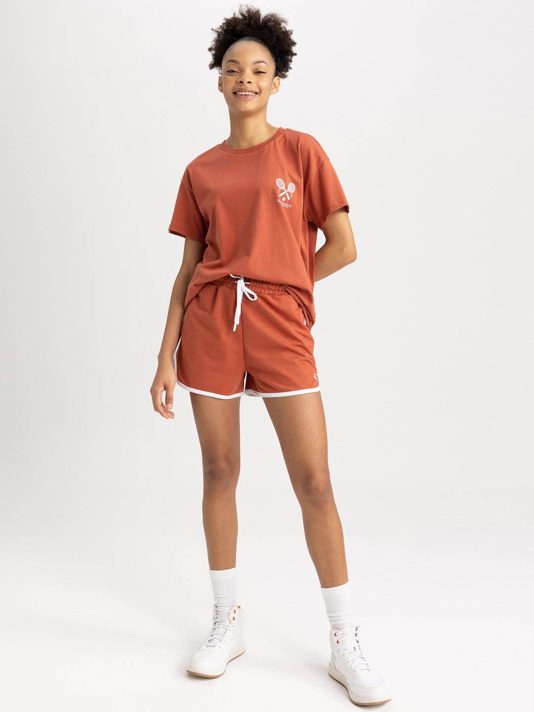

DeFacto Women Striped Mid-Rise Shorts, Orange
