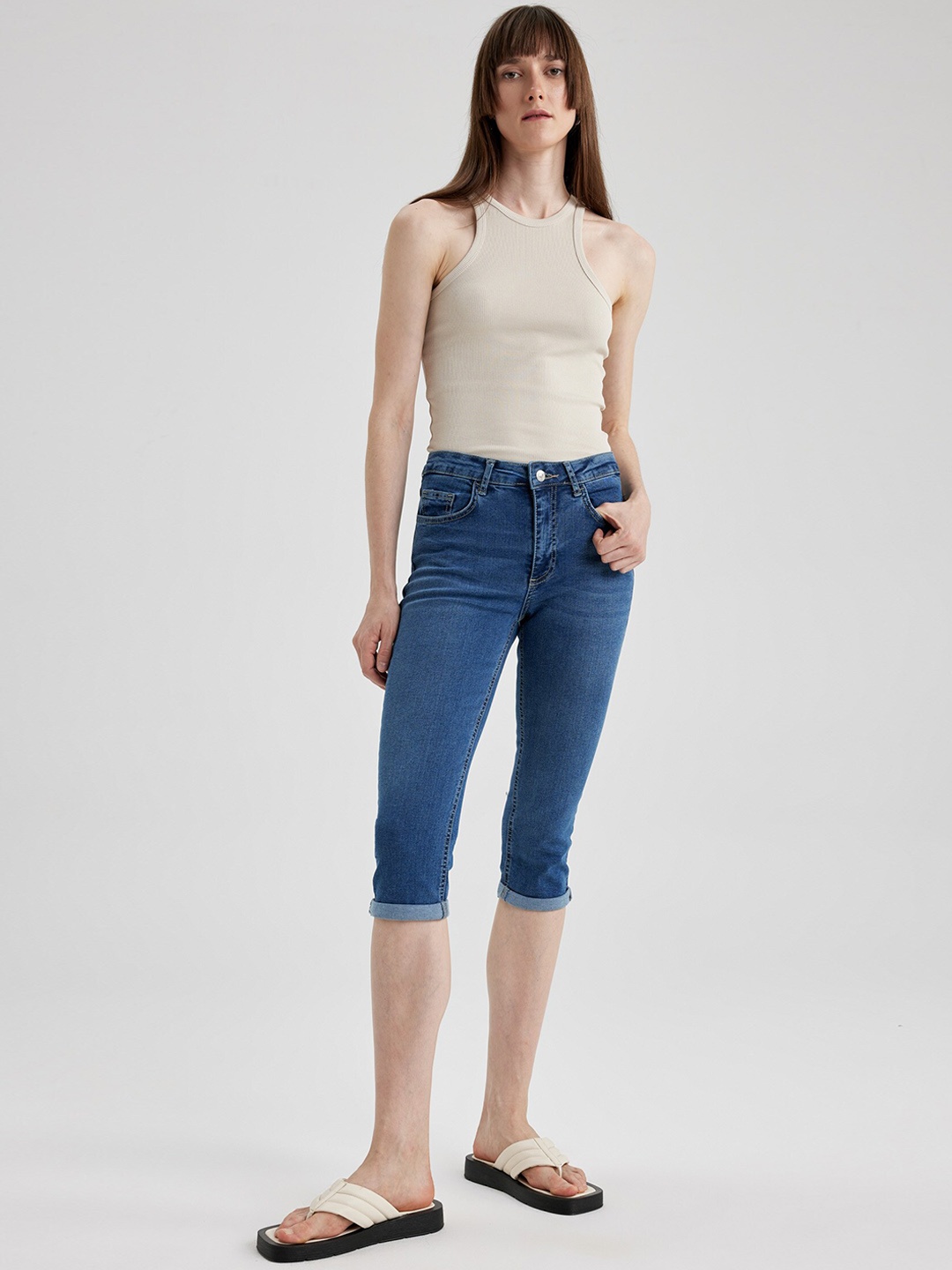 

DeFacto Women Mid Rise Denim Capris, Navy blue